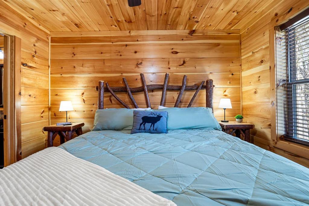 Bobcat Den By Eden Crest Vila Gatlinburg Exterior foto