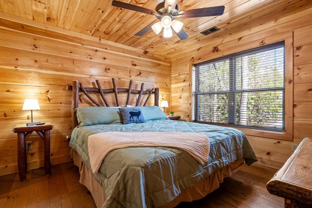 Bobcat Den By Eden Crest Vila Gatlinburg Exterior foto